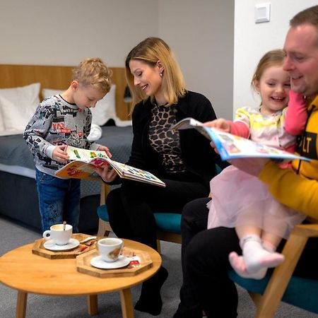Hotel Smetanova Vsetín Exteriör bild
