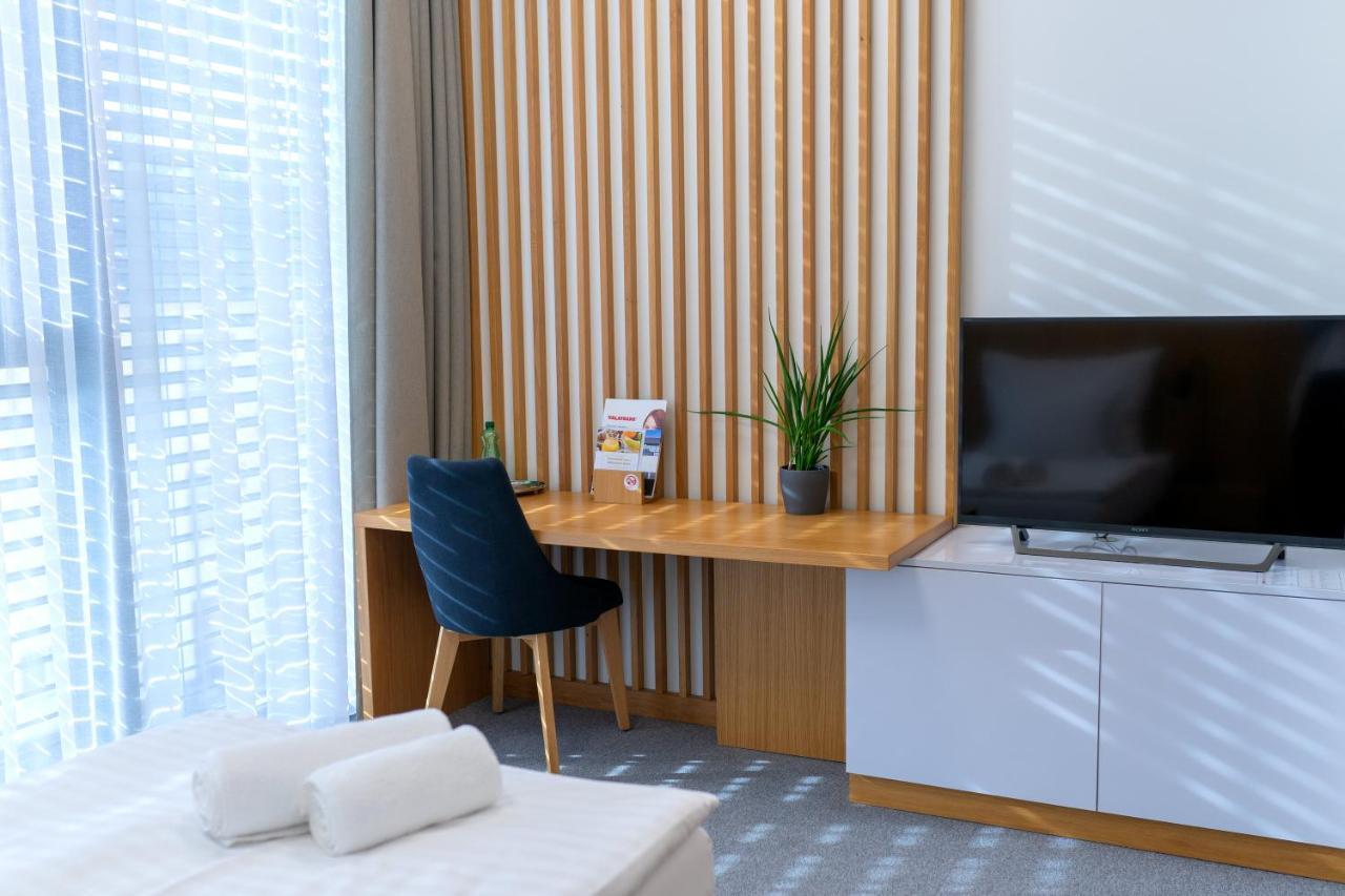 Hotel Smetanova Vsetín Exteriör bild