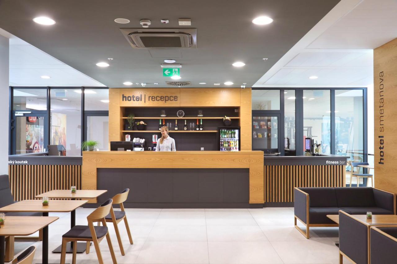 Hotel Smetanova Vsetín Exteriör bild