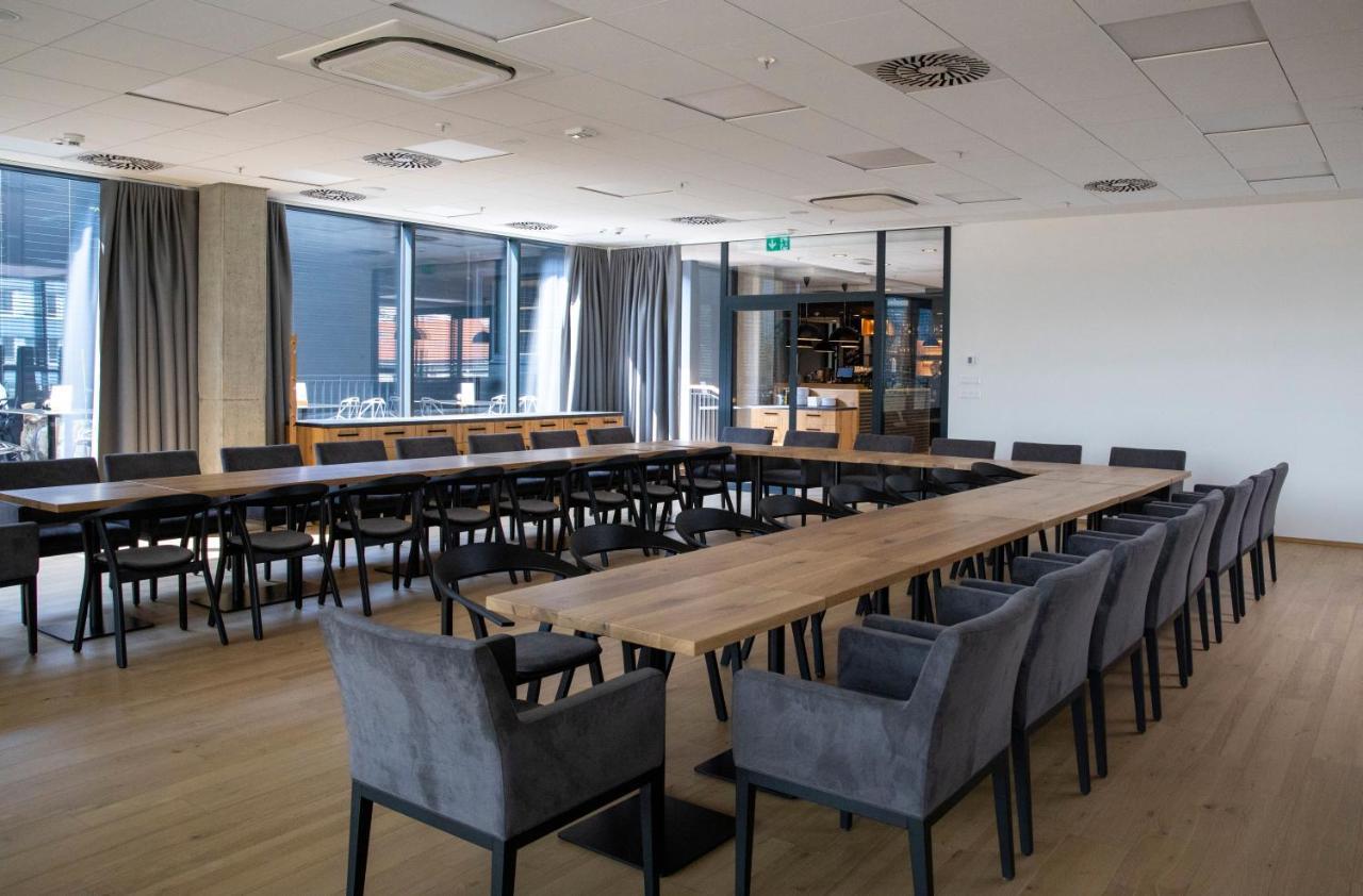 Hotel Smetanova Vsetín Exteriör bild